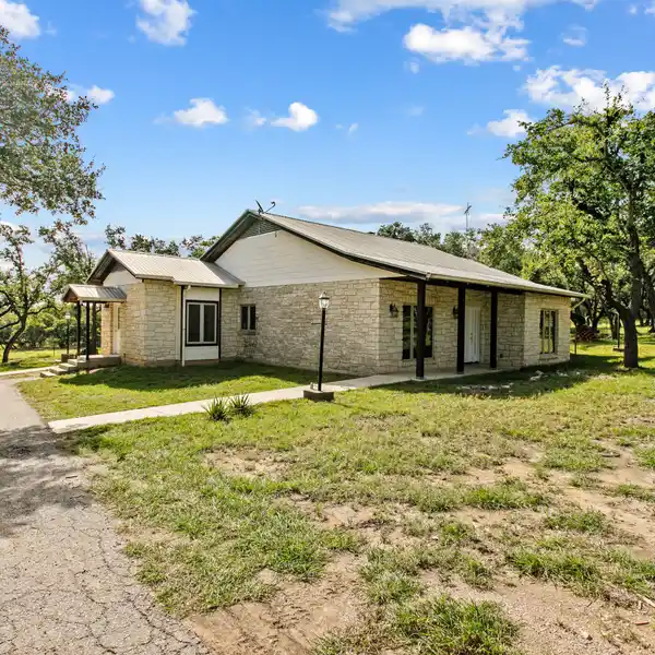 SECLUDED 10.05 ACRE TREASURE