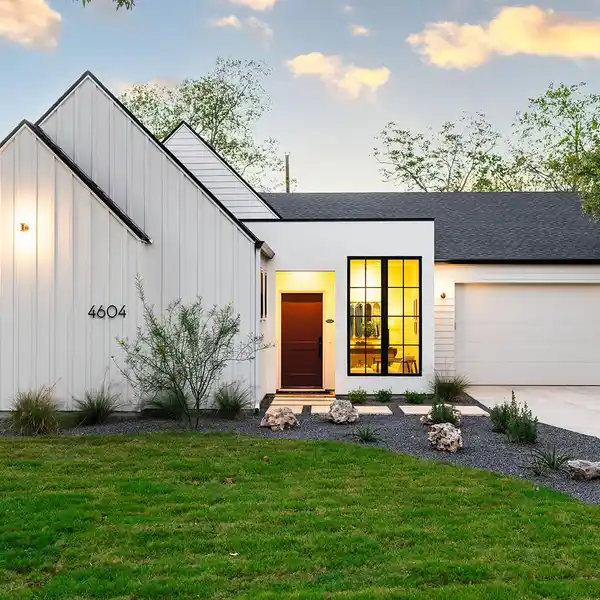 ELEGANT AND COZY HOME