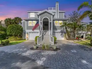 Unique North Bay Gem