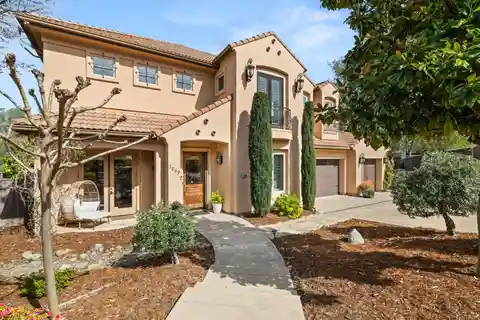 Luxury Living in Prestigious Bella Lago