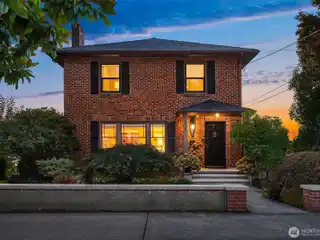 One-Of-A-Kind 1924 Magnolia Colonial