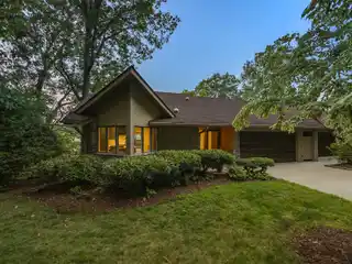 Refined Luxury Home with Mountain Views