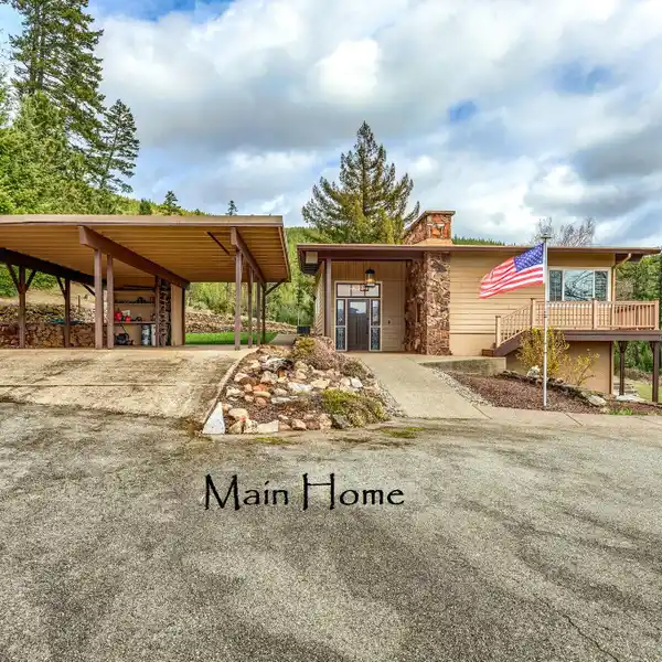 SOUTHERN OREGON DREAM RANCH