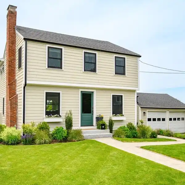 METICULOUSLY RENOVATED COLONIAL HOME IN SOUGHT-AFTER SQUANTUM