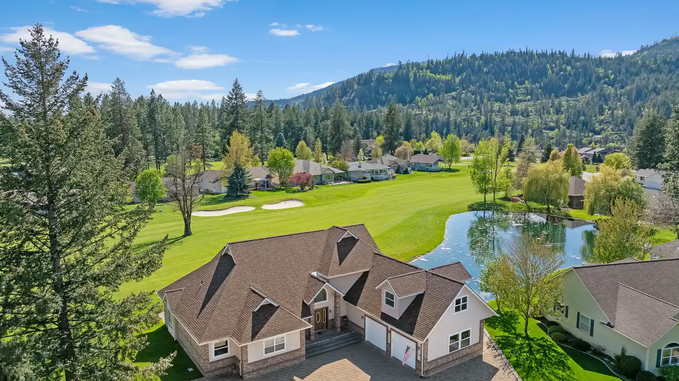 Custom Single-level Home on Twin Lakes Village Golf Course