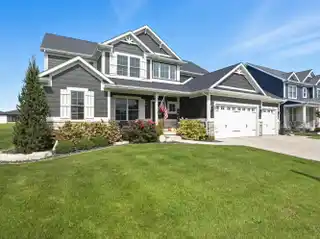 Lovely Nearly New Home