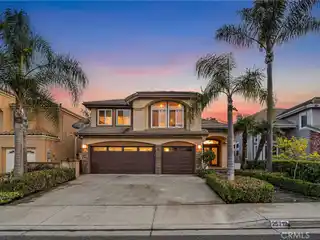 Gorgeous Residence in Sought-after Kamari