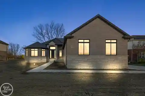 Quality Luxury Ranch Featuring a Stylish Design