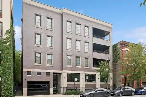 Lincoln Park Luxury with Private Elevator Access