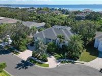BEAUTIFULLY RENOVATED BRADENTON HOME