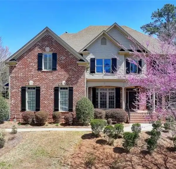 IMMACULATE CUSTOM HOME IN THE PRESTIGIOUS ST. MARLO COUNTRY CLUB