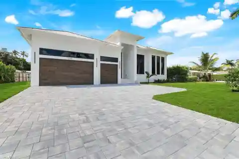 Modern Luxury with Timeless Craftsmanship