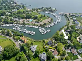 Private Escape in Saugatuck Shores