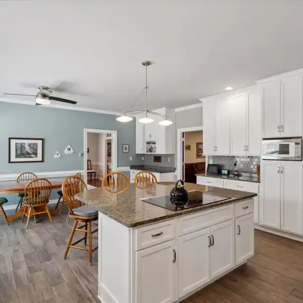 MAGNIFICENT FIVE-BEDROOM HOME