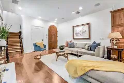 End-Unit Townhouse-Style Condo in the Foothills