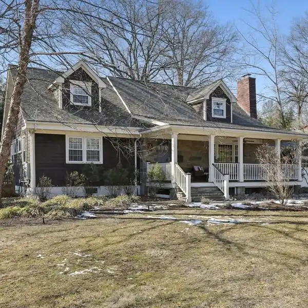 TOTALLY REDONE HOME IN OLD TOWN