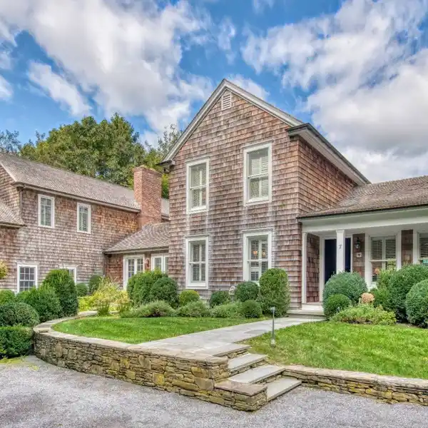 ELEGANT HOME ON A QUIET CUL-DE-SAC