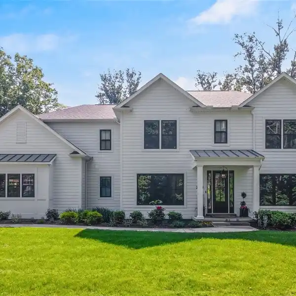 AMAZING CUSTOM HOME