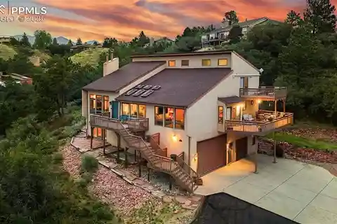 One-Of-A-Kind Home Offers Breathtaking Views