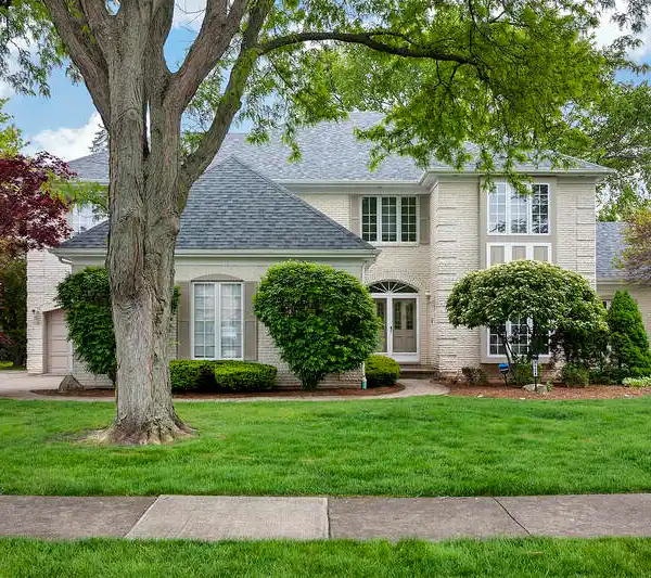 WONDERFUL CUSTOM HOME AT THE END OF A CUL-DE-SAC
