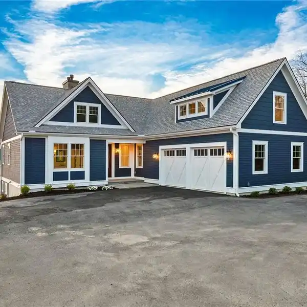 EXCEPTIONAL NEWLY BUILT LAKEFRONT RETREAT