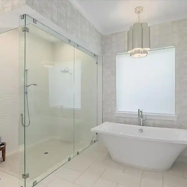 EXCEPTIONAL RESIDENCE IN AN EXCLUSIVE NEIGHBORHOOD