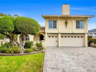Spacious Torrance Retreat