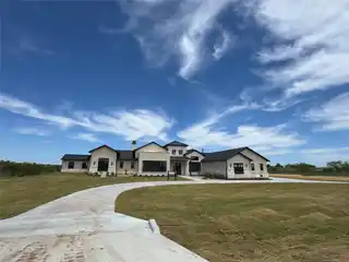 Modern Luxe New Build with Timeless Appeal