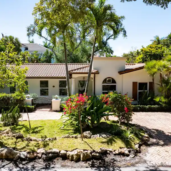 PRIME PROPERTY IN OLD FLORESTA