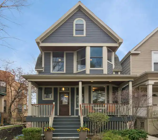 HISTORIC CHARM MEETS MODERN COMFORT