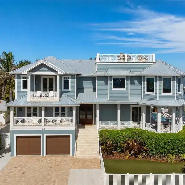 MANDALAY BAY ON ANNA MARIA ISLAND