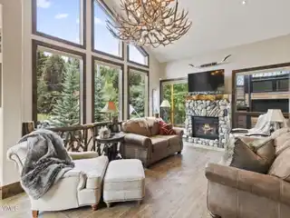 Beautifully Appointed Home in an Elegant Duplex