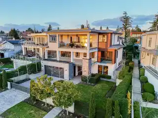 Timeless Modern Design with Spectacular Views
