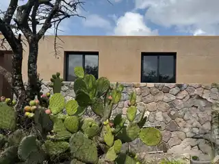 Lovely Property Ready for Your Vision