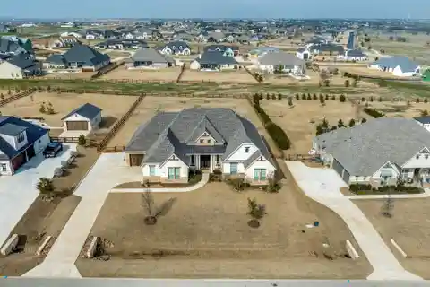 Beautiful Meticulously-designed One-story Country Home