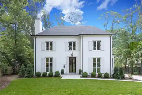 Exceptional Home in the Heart of Cotswold