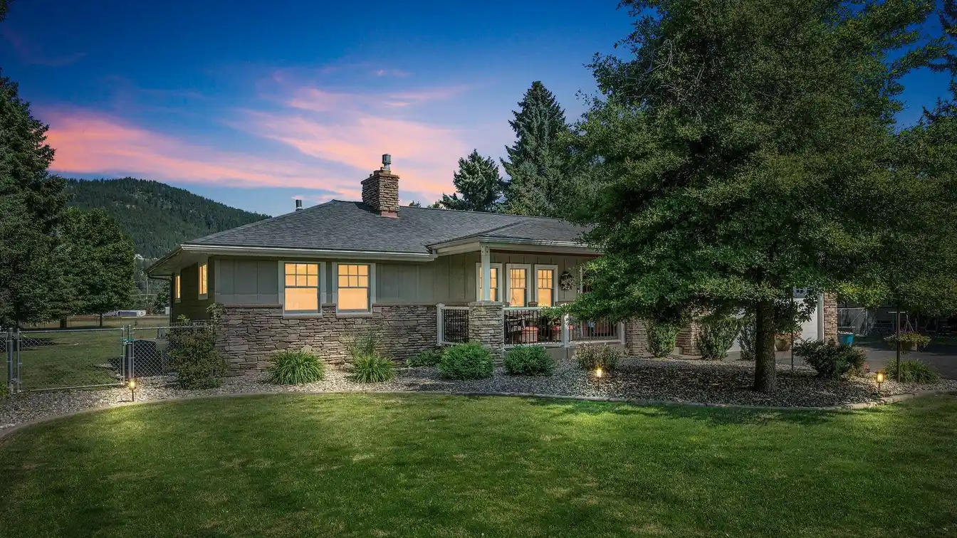 Charming Property in Dalton Gardens