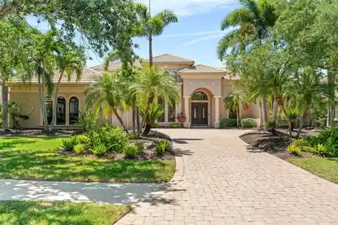 The Pinnacle of Florida Luxury Living