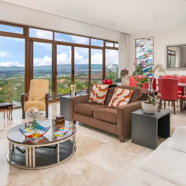 THE SUNSET HOUSE