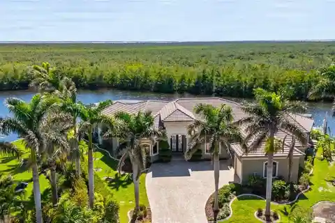 Exquisite Luxury in the Estates of Harbour Preserve