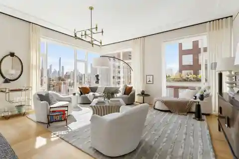 Wraparound Terrace Living in Luxurious Apartment