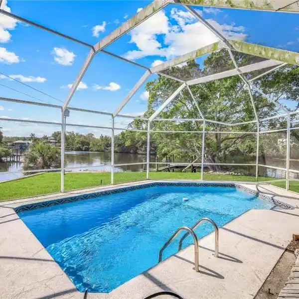 FANTASTIC IMPERIAL RIVER FRONT PROPERTY