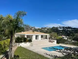 Rare Villa on the Heights of Super-Cannes