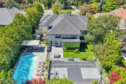 Timeless Sophistication with Modern Living