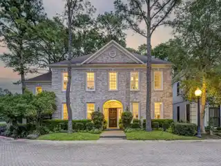 Refined Living in Gated Hudson Forest