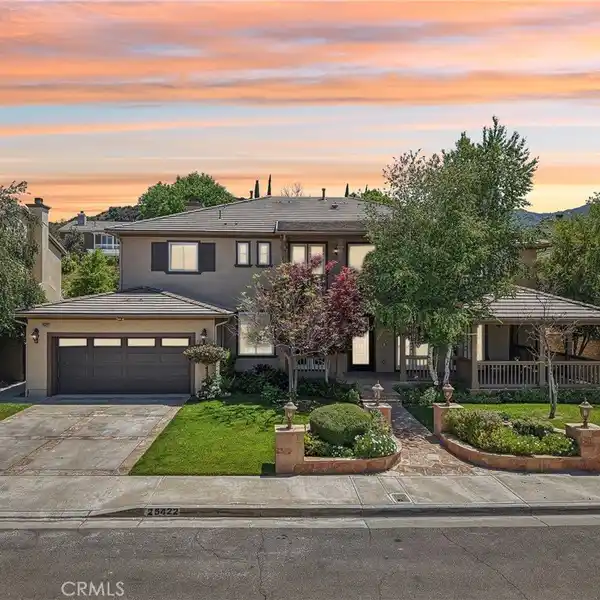 RARE SOUTHERN OAKS MANOR