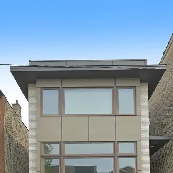 DESIGNER HOME WITH IMPECCABLE STYLE