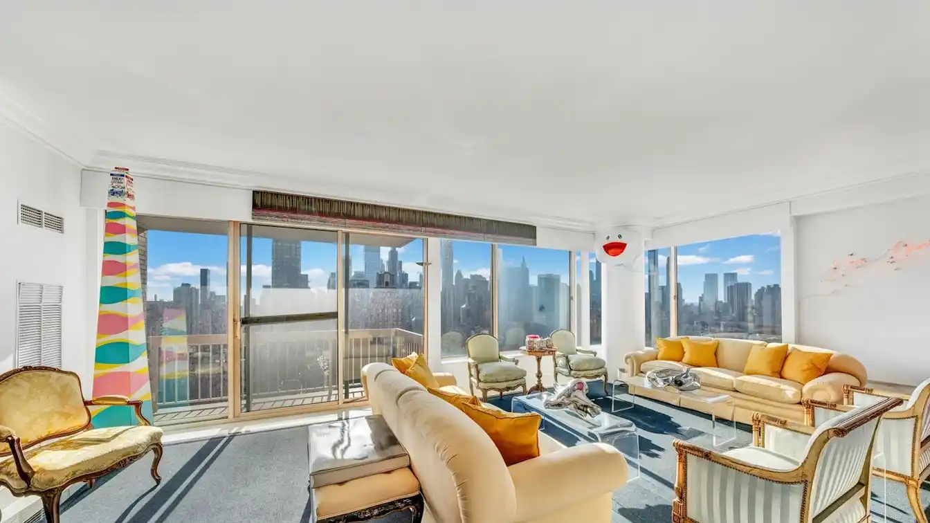 Spacious Condominium with Two Private Terraces