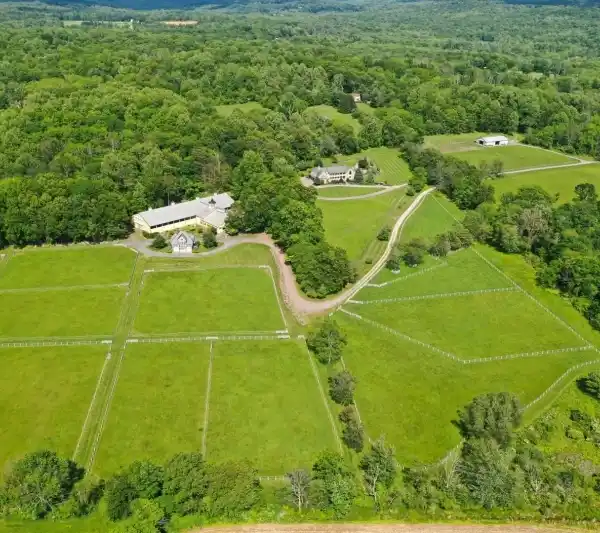 SUNSET FARM - EXTRAORDINARY 60-ACRE HORSE PROPERTY