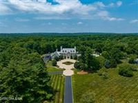 19-ACRE CUSTOM ESTATE IN THE HEART OF GREENWICH